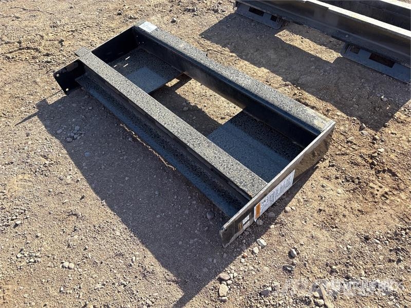 Wolverine FK-11-48W 48 in Skid Steer Attachment Mo Outros componentes