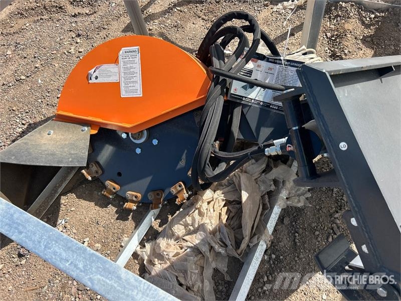 Wolverine SG-13-08D 25 in Skid Steer Stump Grinder Rotacijske brane in multikultivatorji