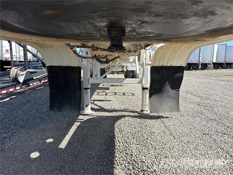  WORLEY WELDING WORKS INC 4000 gal T/A Vacuum Tanke 罐體拖車