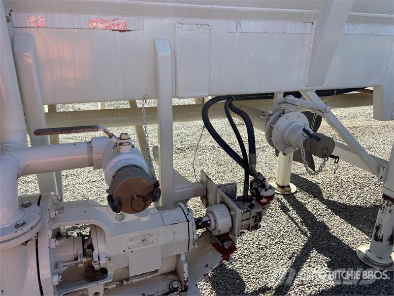  WORLEY WELDING WORKS INC 4000 gal T/A Vacuum Tanke 罐體拖車