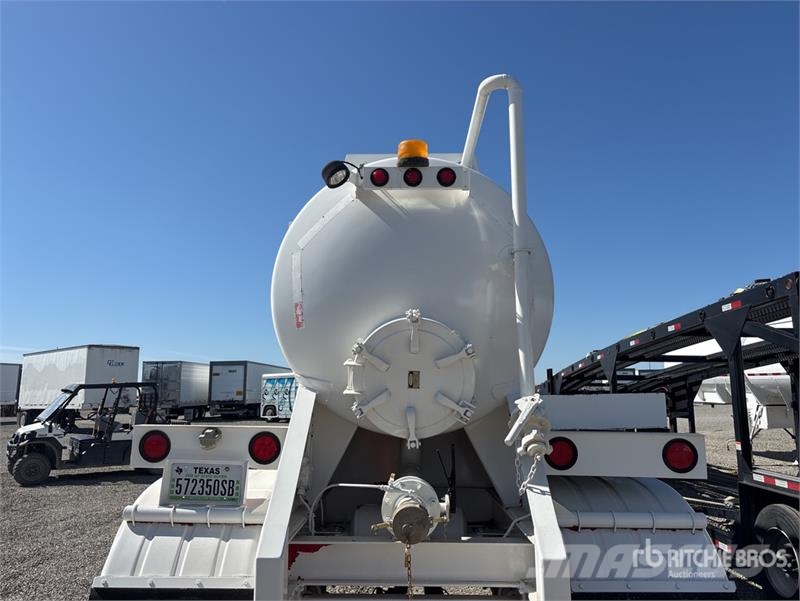  WORLEY WELDING WORKS INC 4000 gal T/A Vacuum Tanke 罐體拖車