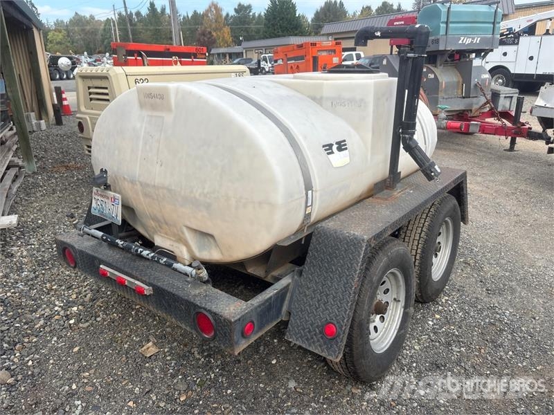 Wylie 500 gal T/A Water Tank Trailer Other trucks