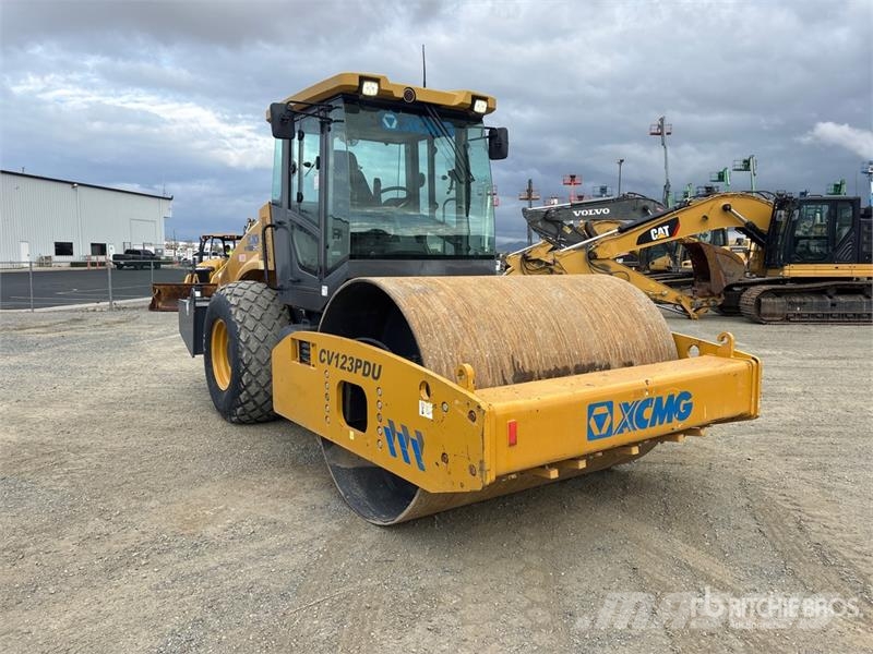 XCMG CV123PDU Smooth Drum Compactor Грунтовые катки