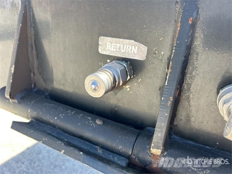 XL Specialized 80SA 40 ton 49 ft T/A Sliding Axle Dieplader