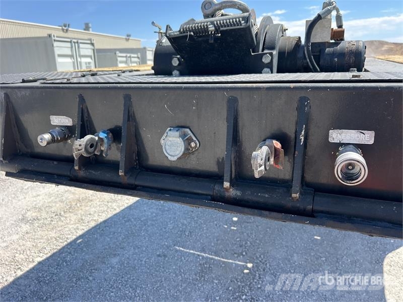 XL Specialized 80SA 40 ton 49 ft T/A Sliding Axle Dieplader