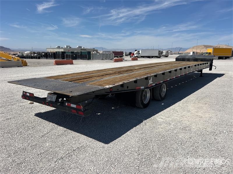 XL Specialized 80SA 40 ton 49 ft T/A Sliding Axle Dieplader