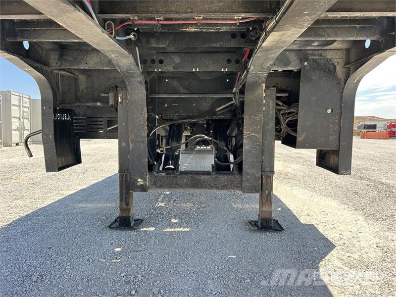 XL Specialized 80SA 40 ton 49 ft T/A Sliding Axle Dieplader