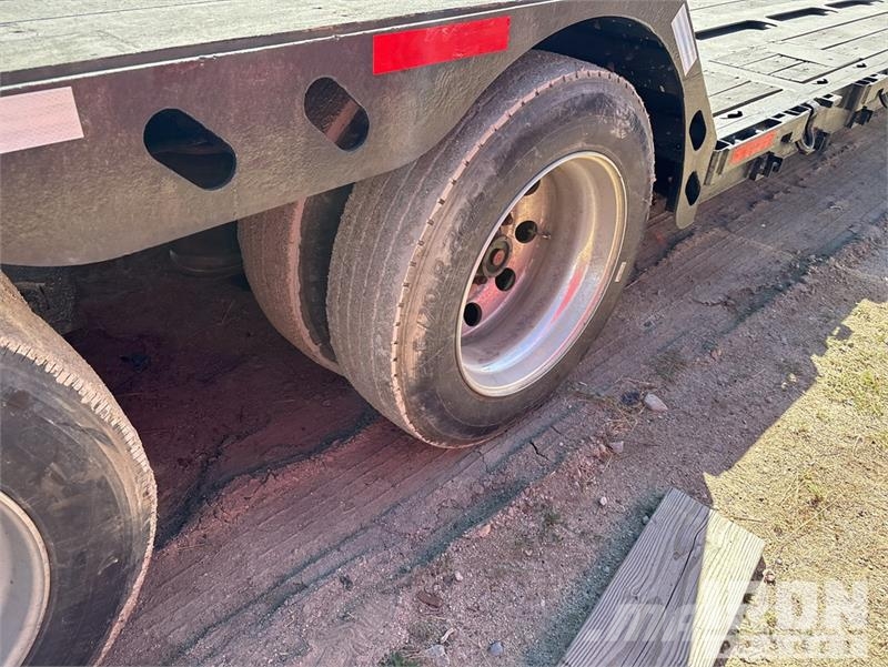 XL Specialized 90MD Tri/A 29 ft - 50 ft Extendable Low loaders