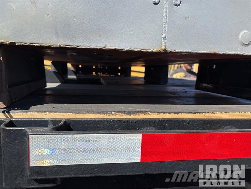 XL Specialized 90MD Tri/A 29 ft - 50 ft Extendable Low loaders