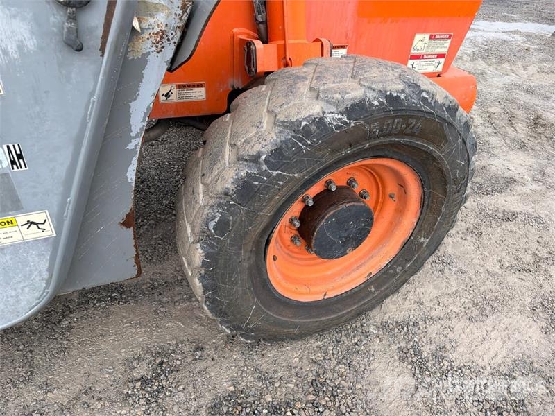 Xtreme XR842 Telehandler Teleszkópos rakodók
