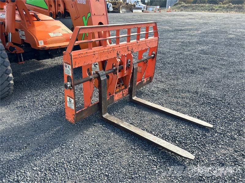 Xtreme XRM842 Telehandler Carretillas telescópicas
