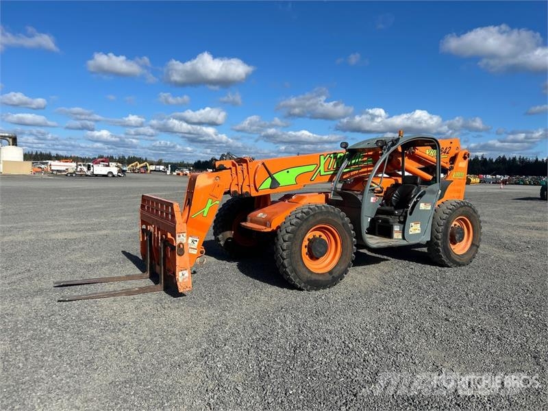 Xtreme XRM842 Telehandler Carretillas telescópicas
