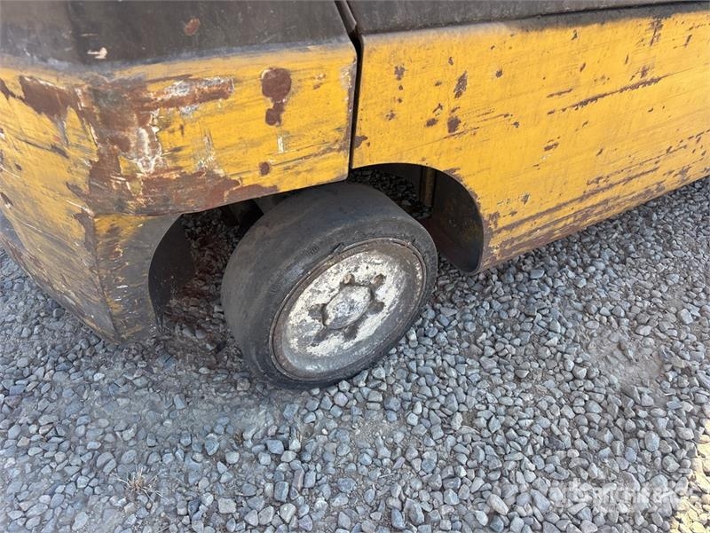Yale 4800 lb Cushion Tire Forklift 그 외 지게차