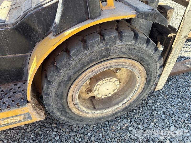 Yale 6550 lb Cushion Tire Pneumatic Tire Forklift フォークリフト - その他