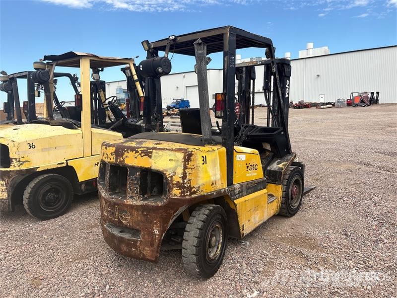 Yale GDP080LJNPBV085 Pneumatic Tire Forklift Forklift trucks - others