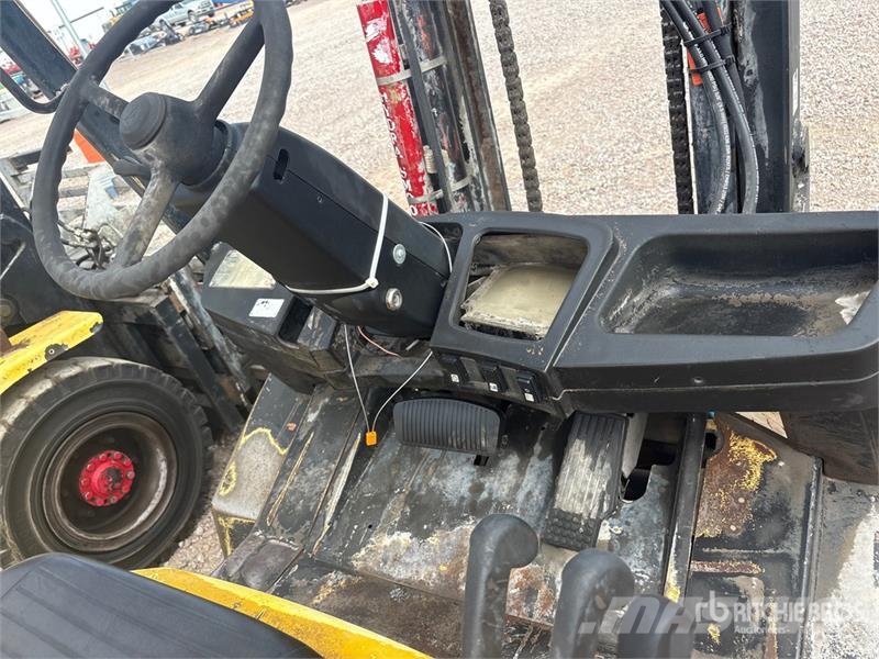 Yale GDP080LJNPBV085 Pneumatic Tire Forklift Forklift trucks - others