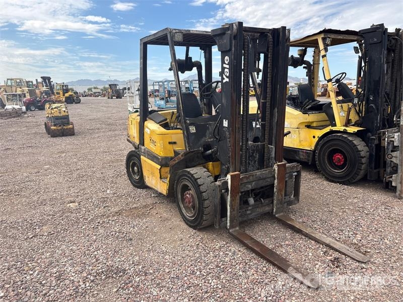 Yale GDP080LJNPBV085 Pneumatic Tire Forklift Forklift trucks - others
