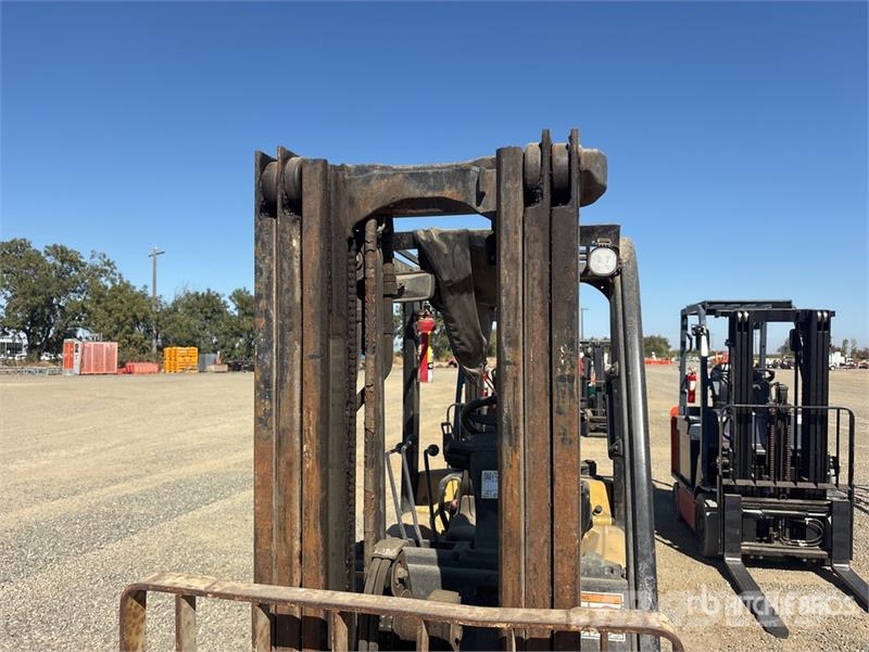 Yale GLC050VX 4800 lb Cushion Tire Forklift Kahveltõstukid - muud