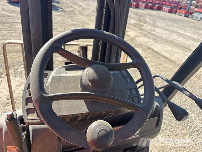 Yale GLC050VX 4800 lb Cushion Tire Forklift Kahveltõstukid - muud