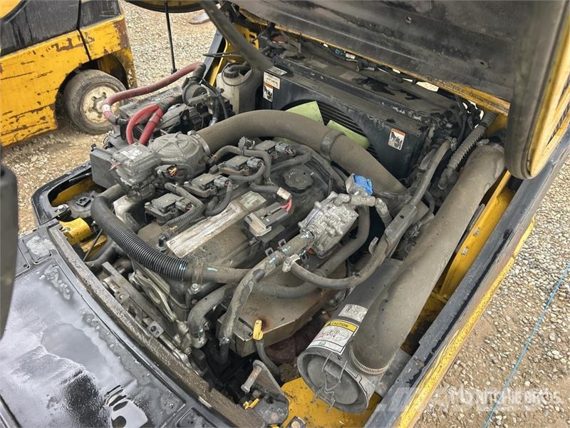Yale GLP040 3850 lb Forklift フォークリフト - その他