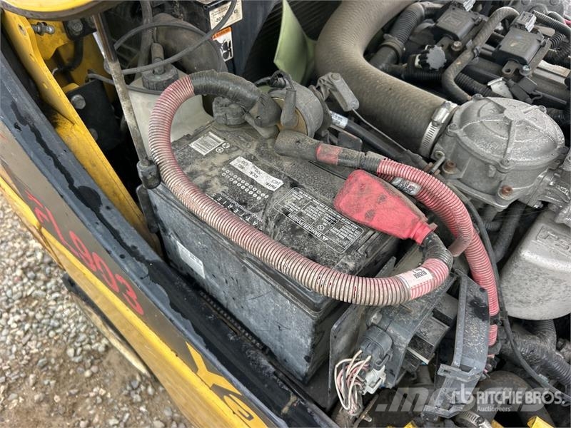 Yale GLP040 3850 lb Forklift フォークリフト - その他