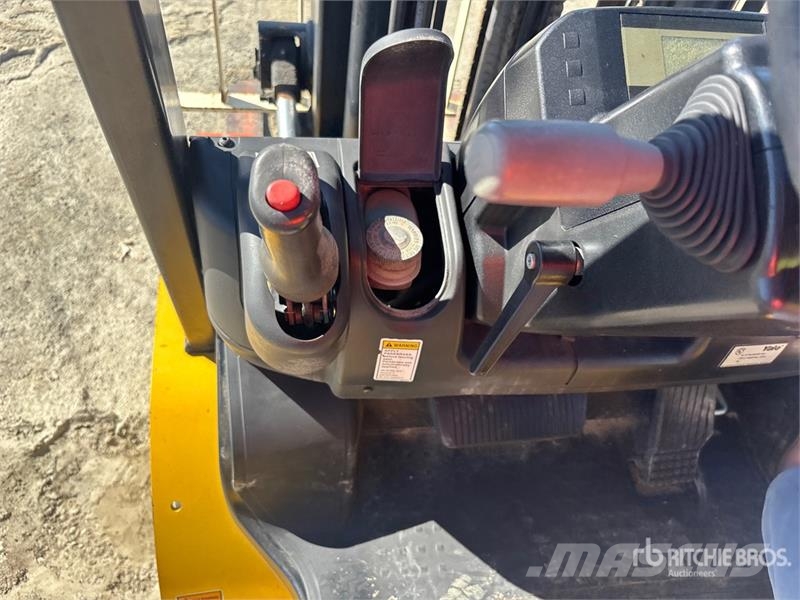 Yale GLP050MXNEAE086 4800 lb Pneumatic Tire Forklift Šakiniai krautuvai - Kita