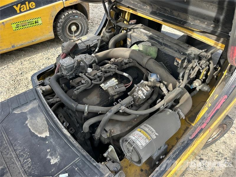 Yale GP050LX 4100 lb Pneumatic Tire Forklift 그 외 지게차