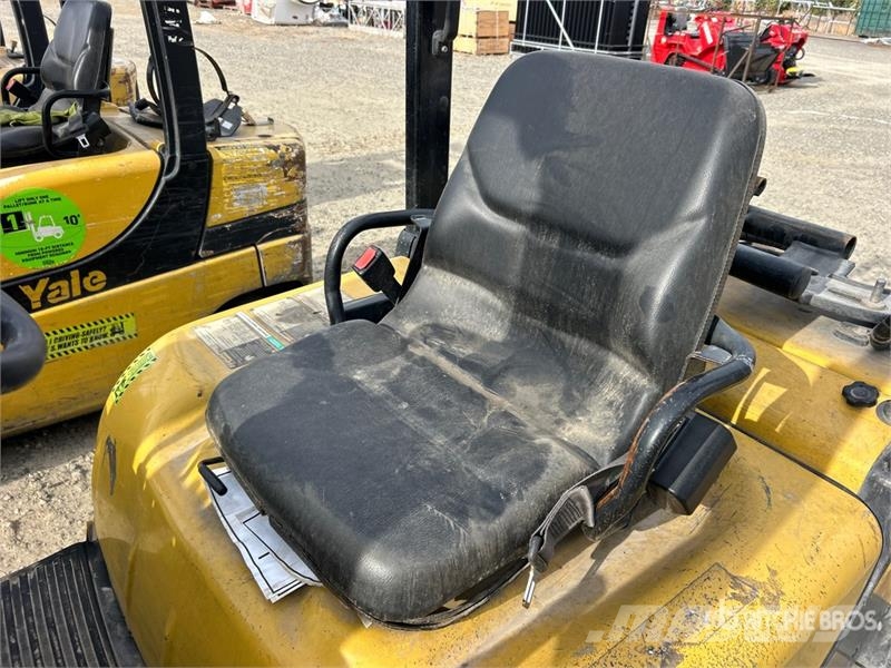 Yale GP050MX 3950 lb Pneumatic Tire Forklift 그 외 지게차