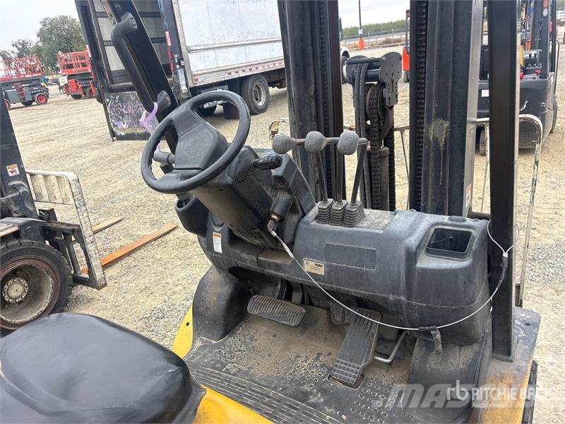 Yale GP050MX 4000 lb Cushion Tire Forklift Viličarji - drugo