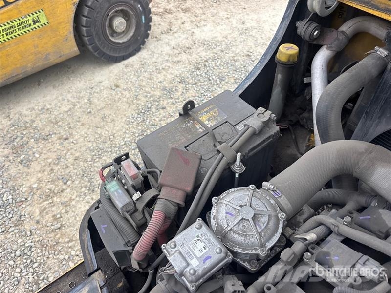 Yale GP050MX 4400 lb Pneumatic Tire Forklift Empilhadeiras - outros