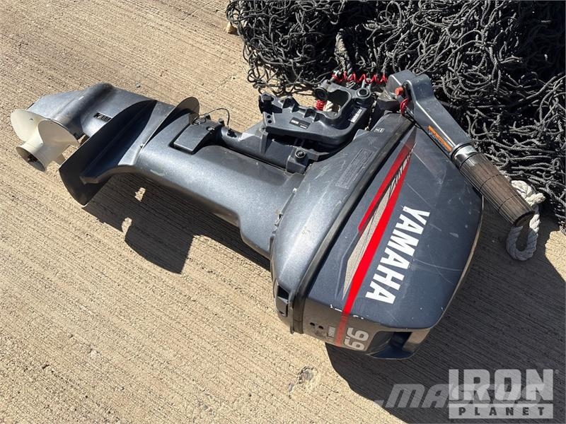 Yamaha 9.9 Boat Engine Unita'di motori marini
