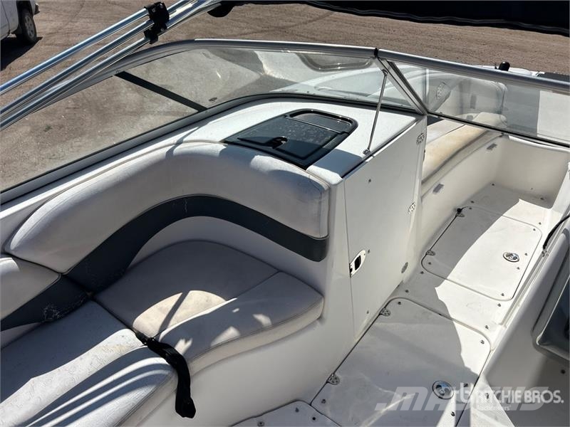 Yamaha AR210 21 ft Jet Boat w/2017 Midwest Trailer Delovni čolni/barže