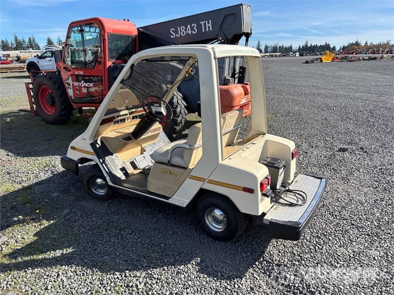 Yamaha Electric Golf Cart (Inoperable) Golf carts