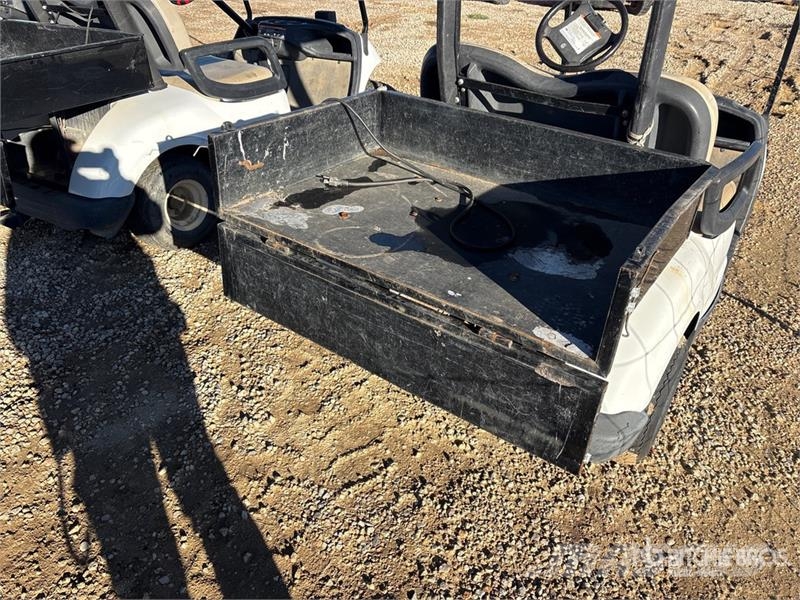 Yamaha Electric Golf Cart (Inoperable) Carrinhos de golfe
