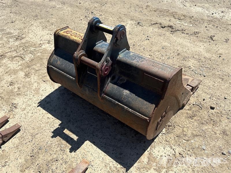 Yanmar 36 in Cleanup Excavator Bucket Schaufeln