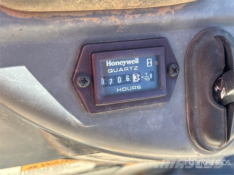 Yanmar SV08-1B Mini Excavator حفارات صغيرة أقل من 7 طن (حفارات صغيرة)