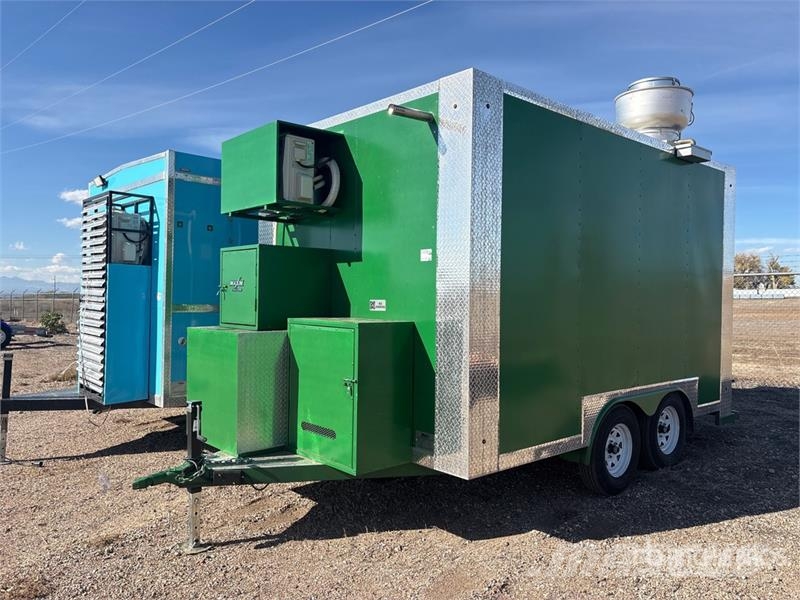 Zago 11 ft T/A Food Concession Trailer مقطورات أخرى