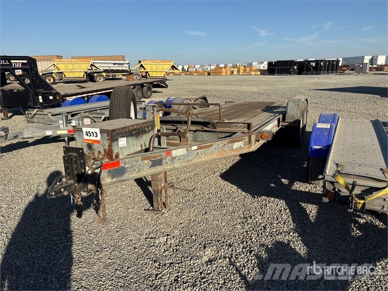 Zieman 1155 17 ft T/A Tilt Deck Trailer Низькорамні причепи