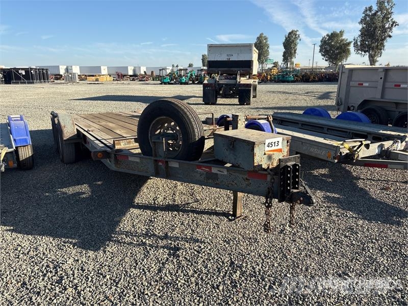 Zieman 1155 17 ft T/A Tilt Deck Trailer Низькорамні причепи