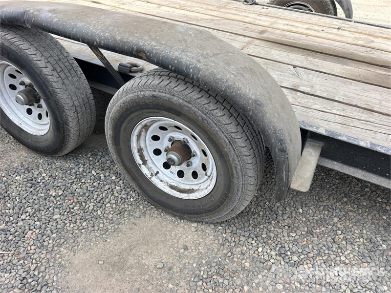 Zieman 16 ft T/A Equipment Trailer Przyczepy do transportu samochodów