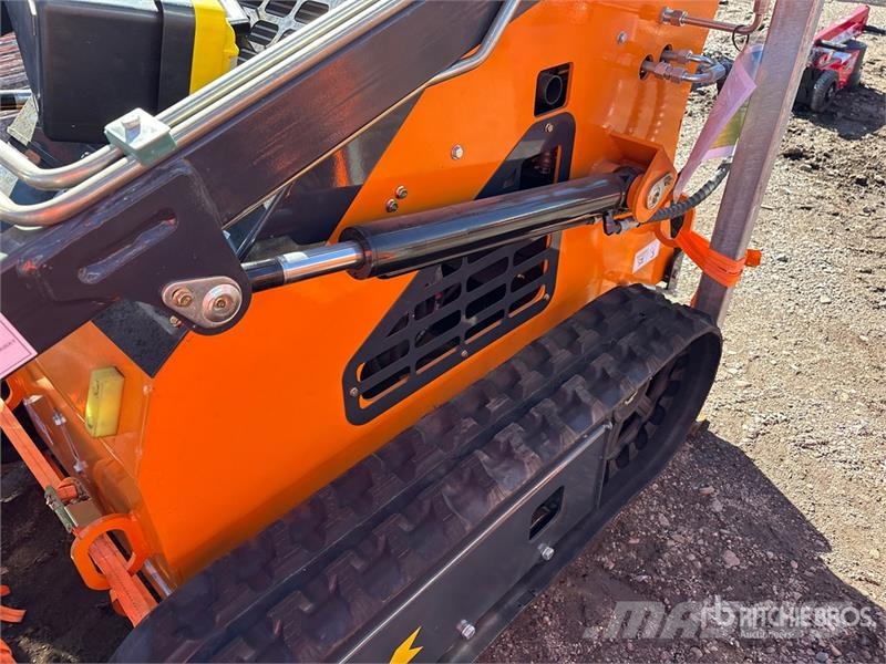 ZVOX SU-480 Mini Compact Track Loader (Unused) Мини товарачи
