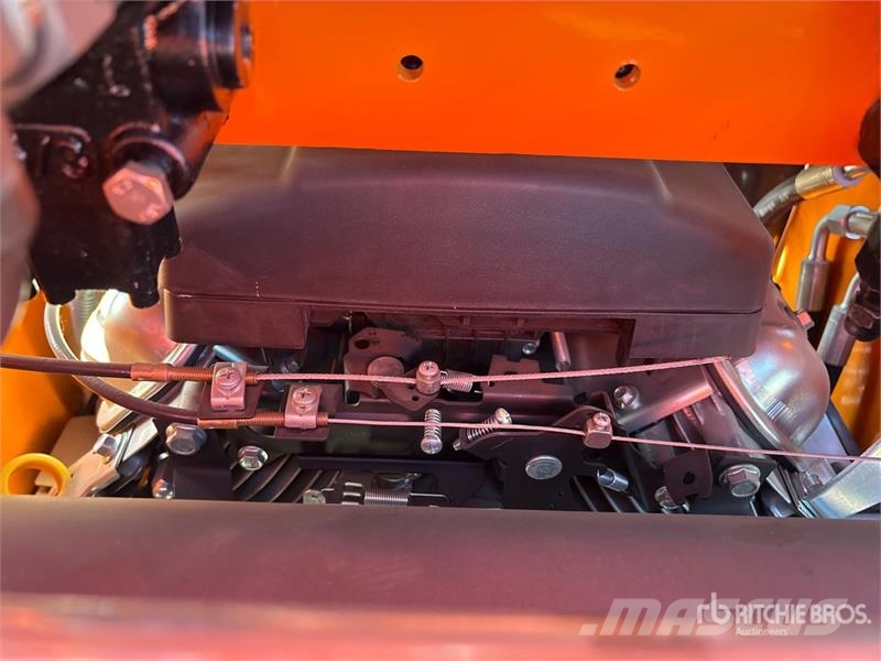 ZVOX SU-480 Mini Compact Track Loader (Unused) Мини товарачи
