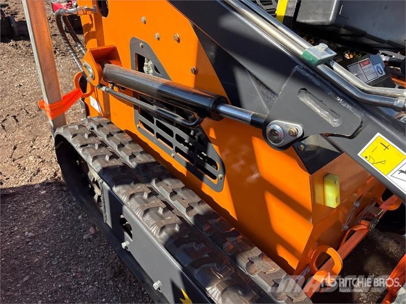 ZVOX SU-480 Mini Compact Track Loader (Unused) Мини товарачи