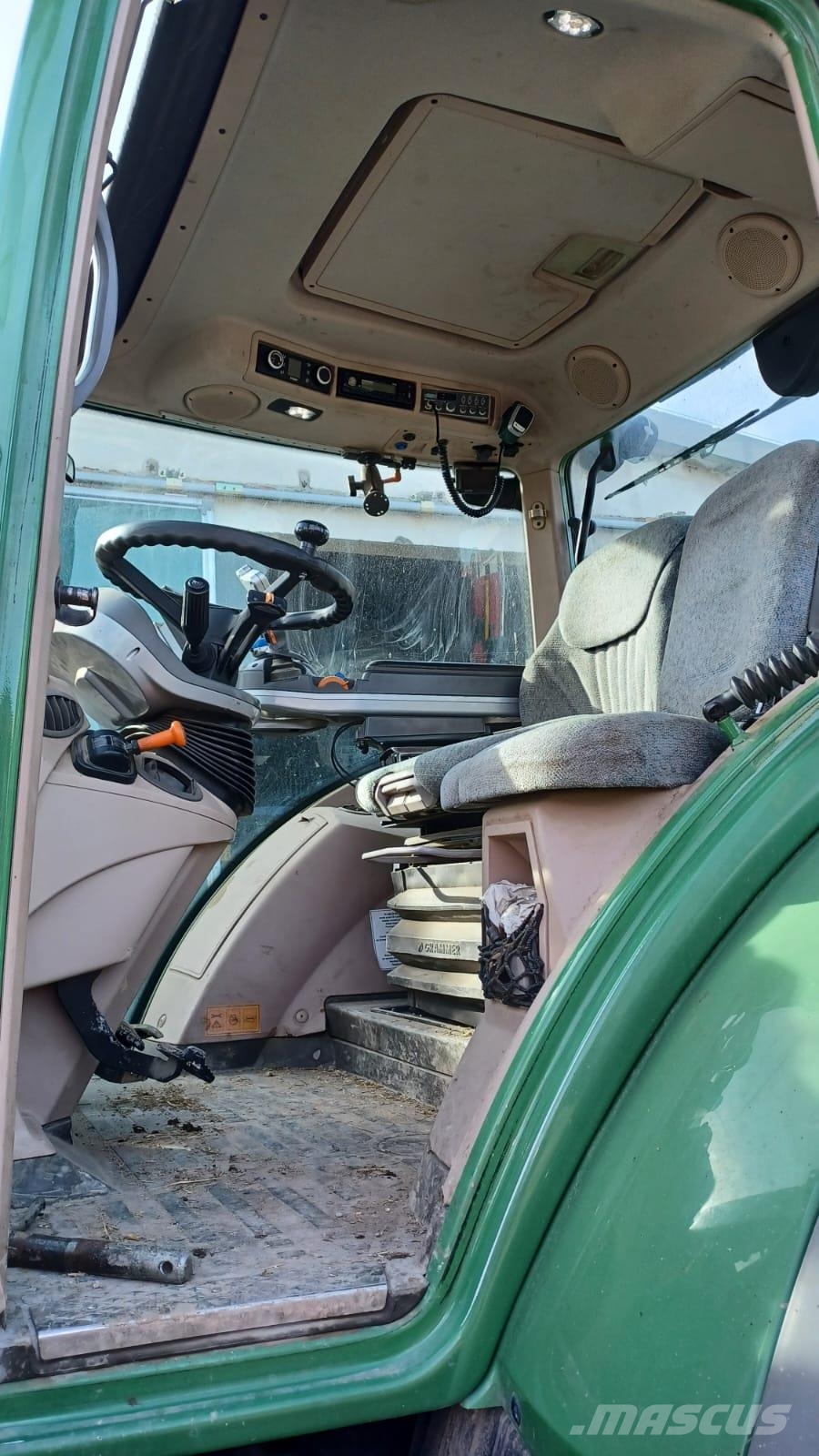 Fendt 516 SCR الجرارات