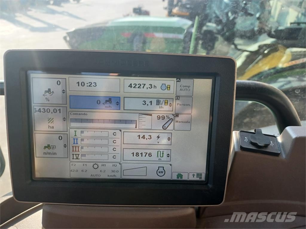 John Deere 6125 R Трактори