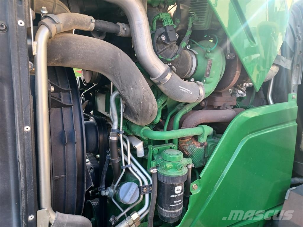John Deere 6125 R Трактори