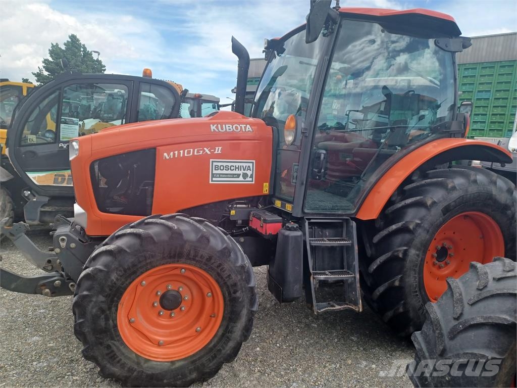 Kubota GX110-II الجرارات