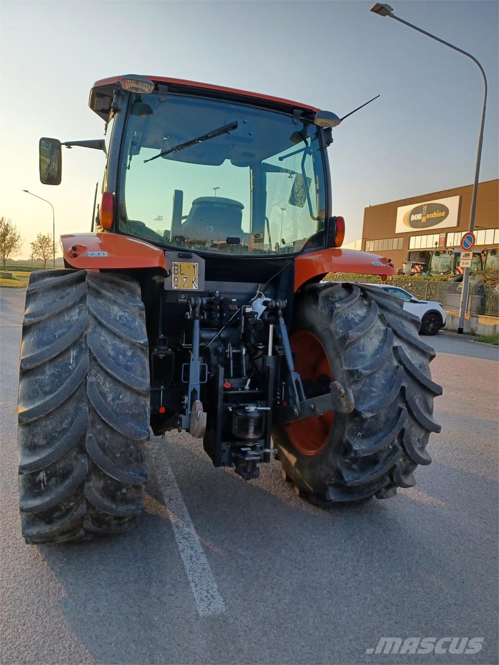 Kubota M110 GX Traktorit