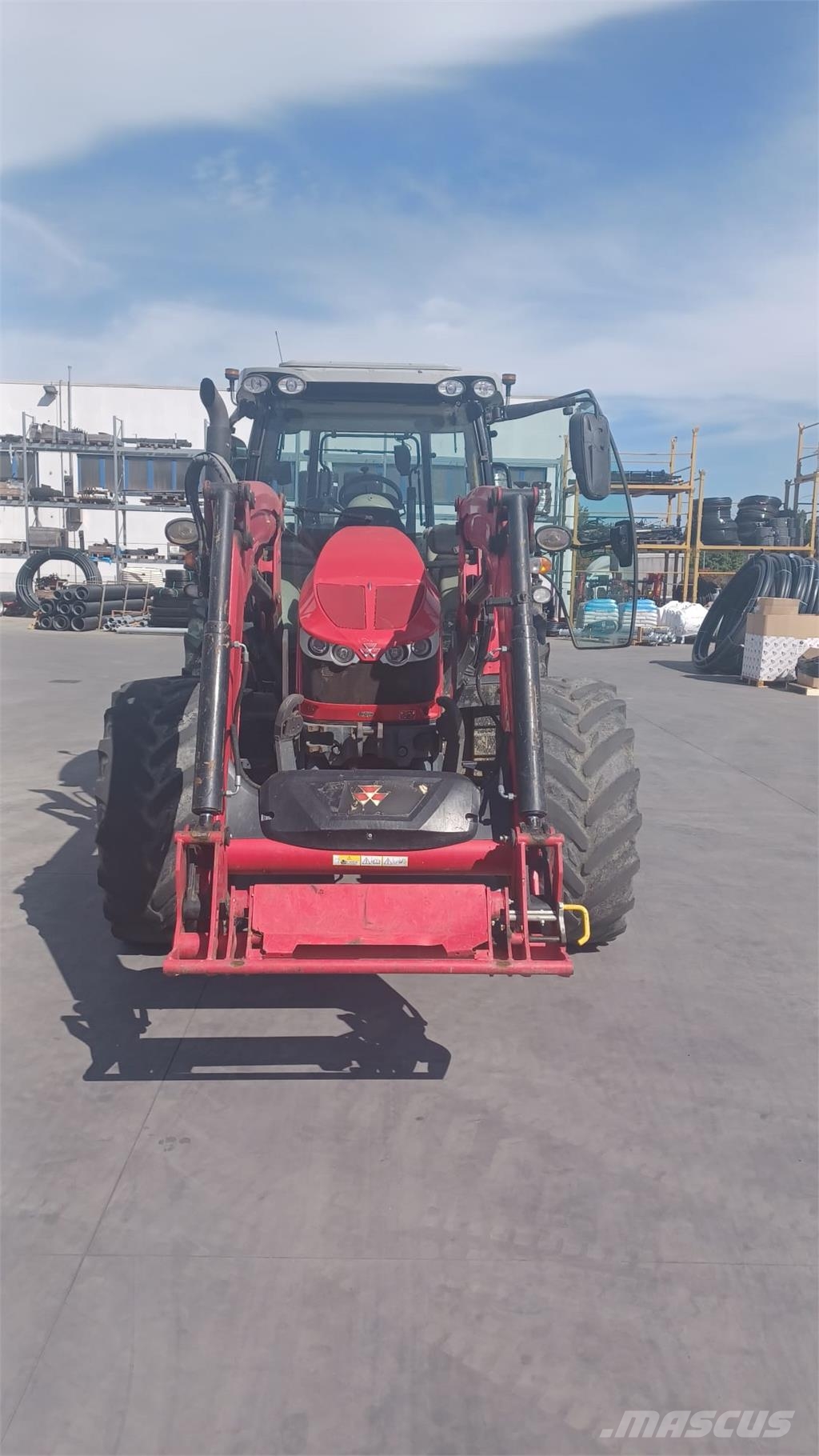Massey Ferguson 5712S Traktoren
