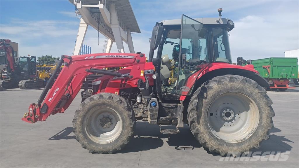 Massey Ferguson 5712S Traktoren